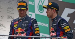 Sul podio della Malesia Vettel cerca di spiegarsi con un arrabbiato Webber.