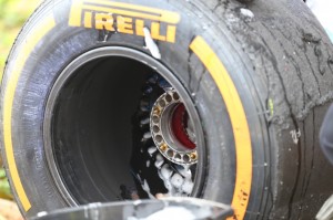Per Red Bull e Mercedes le nuove gomme Pirelli hanno un degrado troppo veloce ed incontrollabile.