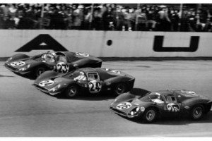 Daytona-24-ore-1967-Ferrari-330-P3-e-P4
