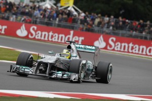 Nico Rosberg (Mercedes) ha conquistato a Silverstone la seconda vittoria stagionale.