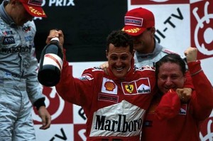 La gioia di Michael Schumacher per la conquista del titolo a Suzuka nel 2000.