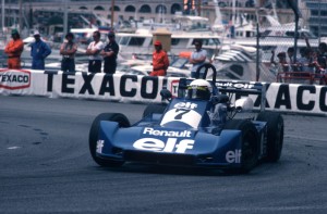 Alain Prost (Martini Renault) al GP di Monaco di F3 del 1979.