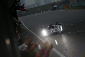 L'arrivo "notturno" dell'Audi vincitrice della Sei Ore di Shanghai.