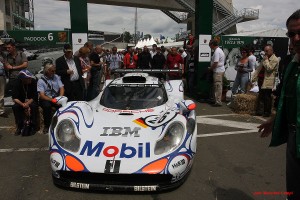 Porsche911_GT1-98_phCampi_1200x1011